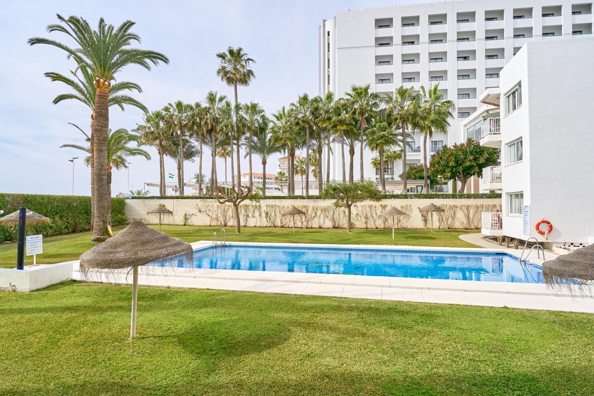 Comfortable Studio Apt Nerja Exterior foto